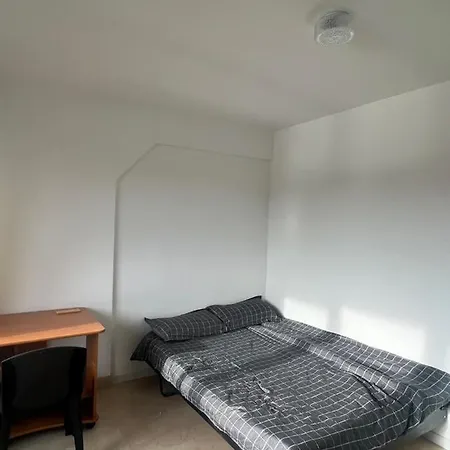 Bed & Breakfast Riverview Courbevoie